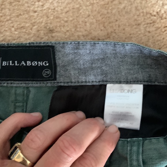 Billabong shorts - Picture 3 of 3